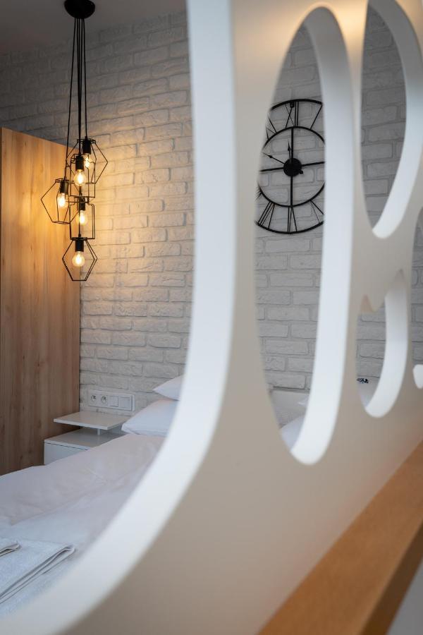 Apartament Mateo Inn Краков Экстерьер фото